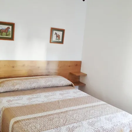 Adosado Con Dos Terrazas Y Piscina