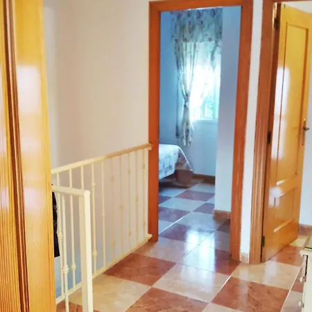 Adosado Con Dos Terrazas Y Piscina בית נופש